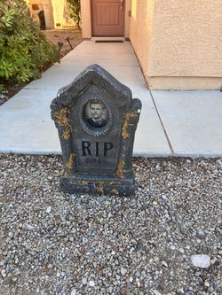 Solid Tombstone Yard Decor - Halloween