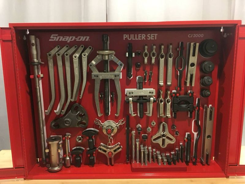 Snap-On Puller Set with Storage Cabinet in Ormond Beach, Florida, United  States (IronPlanet Item #10067461)
