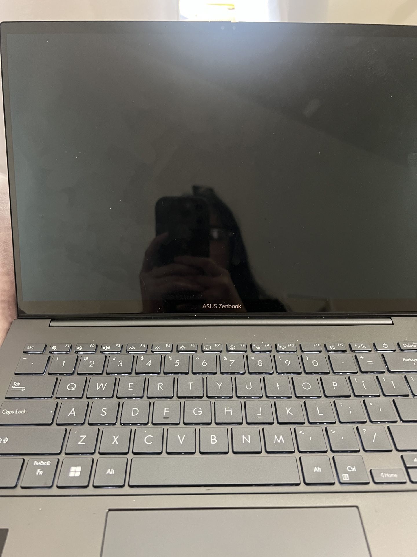 *BROEKN SCREEN* ASUS 14” Zenbook