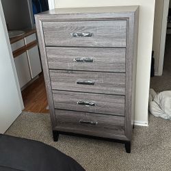 5 Drawer Dresser