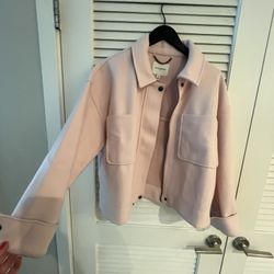 Banana Republic https://offerup.com/redirect/?o=SmFja2V0Lk5ldw==