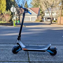 Varla Pegasus Electric Scooter 28mph Price Firm Read Discription!