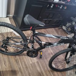 Brand New HyPer HPRS Mountain Bike $500 