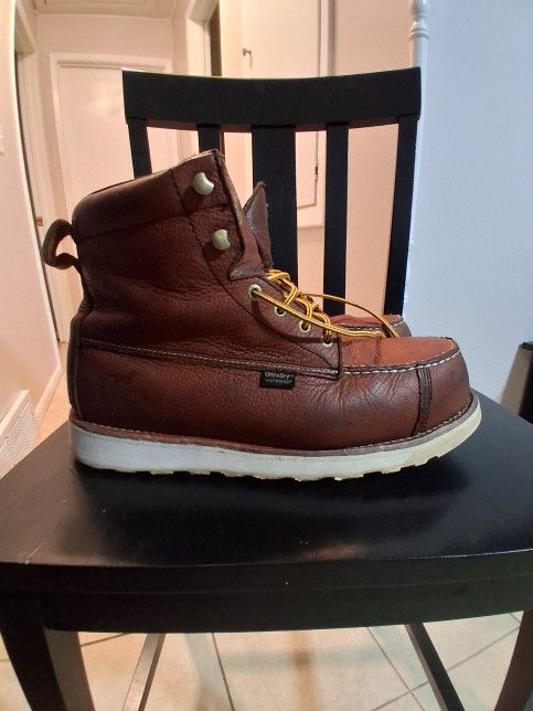 Irish Setters size 10.5