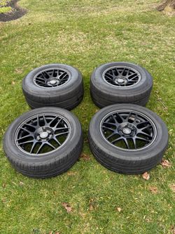Set of 4 Black Mesh Spoke Wheels with Tires