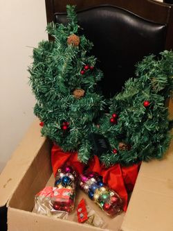 Juegoal 2 Pack Mini Christmas Tree Set 20 Inch, Table Top Artificial Christmas Trees with 50 LED Lights, Xmas Ornaments and Red Berries, Best DIY Chri