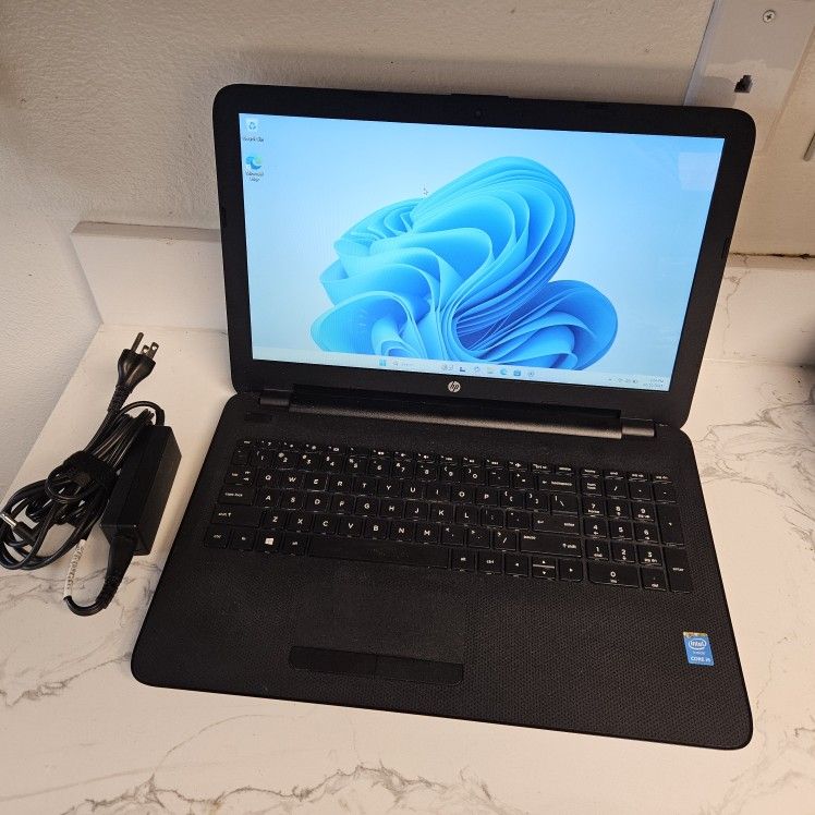 HP 15.6" Touch Screen Laptop - Intel Core i5 2.7 GHz, 8gb Ram, Windows 11, 1TB HD, Light Gaming HD GPU