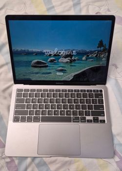 Apple MacBook Air M1 silicon 13.3" 8GB RAM 1TB SSD Gray + Low battery count 52 MacOS Mac Laptop Computer
