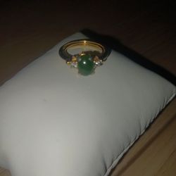 Vintage Avon Brand Vintage Goldtone Ring