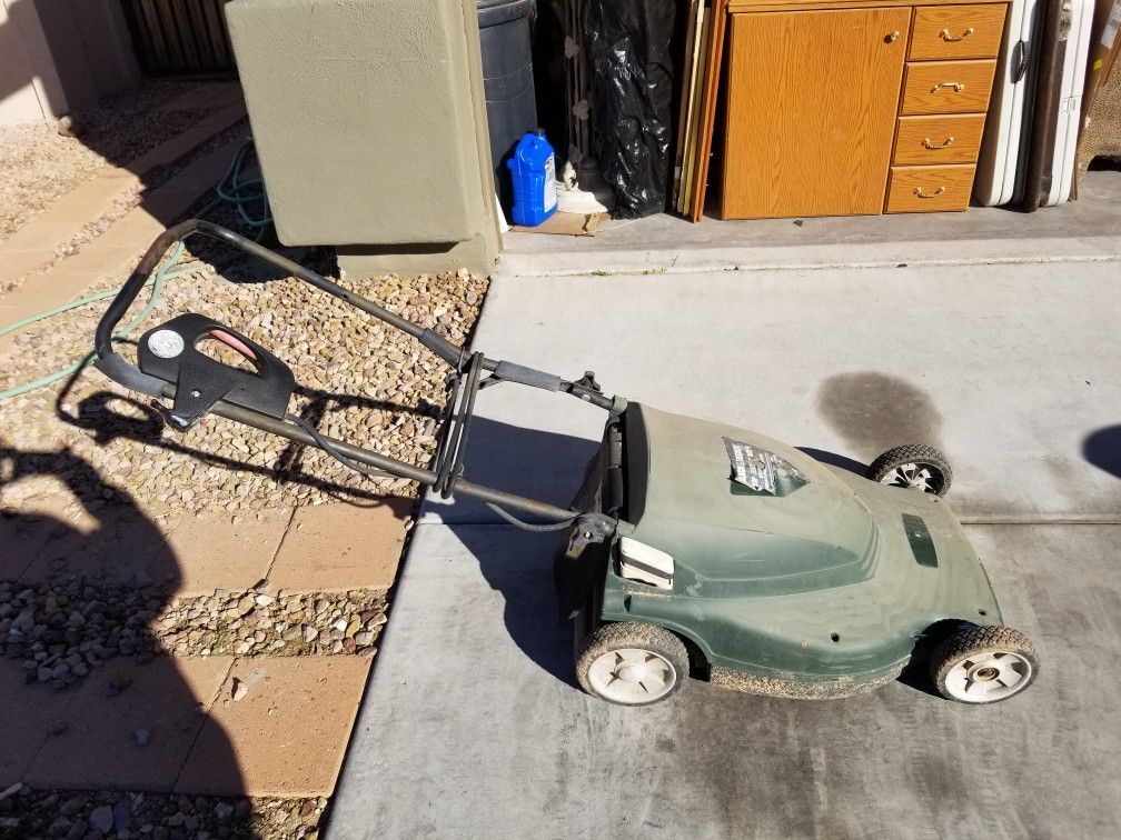 Electric lawn mower