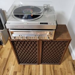 Pioneer Receiver, Turntable,  Speakers 