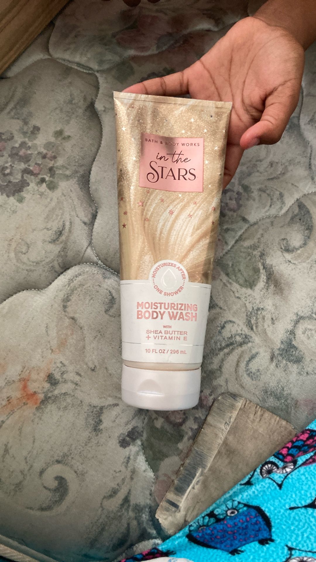Moisturizing body wash