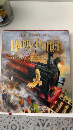 Harry Potter Sorcerer's Stone Illustrated Edition