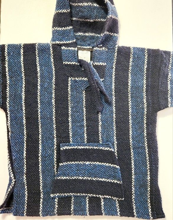 Boys Poncho Size: 8