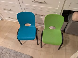 Kids Lifetime chairs blue and green 💚 💙 set of 2