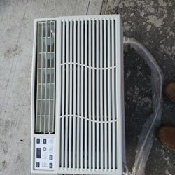 GE Air Conditioner 115 Volt