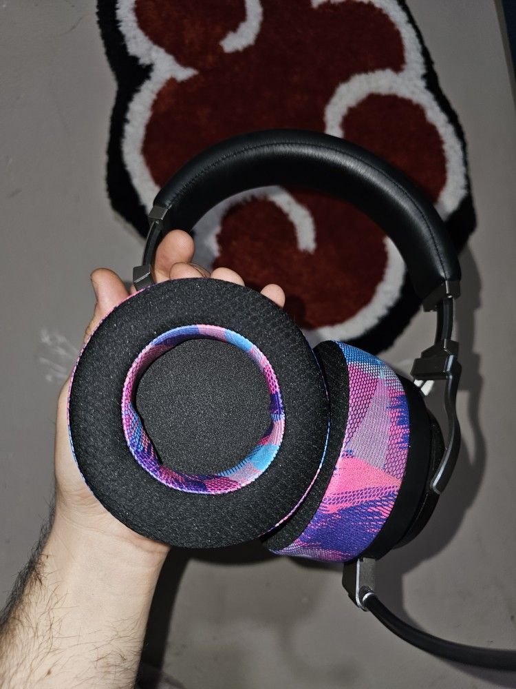 CORSAIR VIRTUOSO RGB WIRELESS XT Multiplatform Gaming Headset With