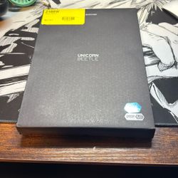Supcase MacBook Pro Case