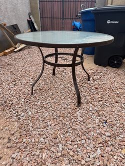 Round Glass Top Patio Dining Table