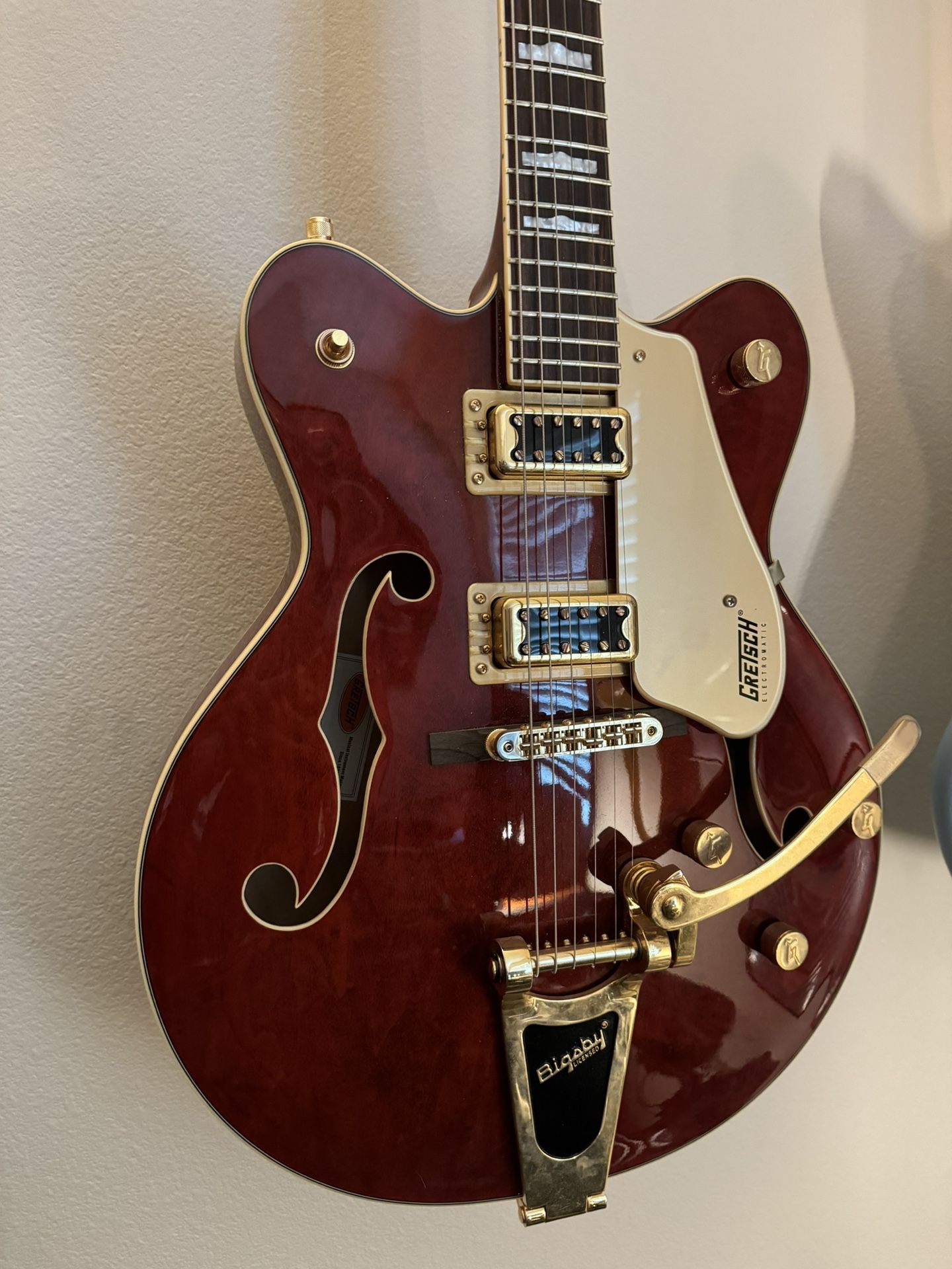 Gretsch G5422TG double cut away semi hollow electric guitar