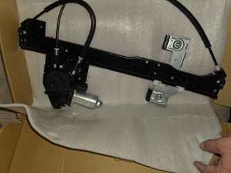 TUCAREST 741-893 Rear Right Power Window Regulator w/ Motor