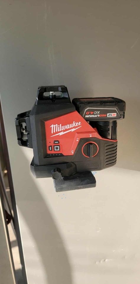Milwaukee Laser 360