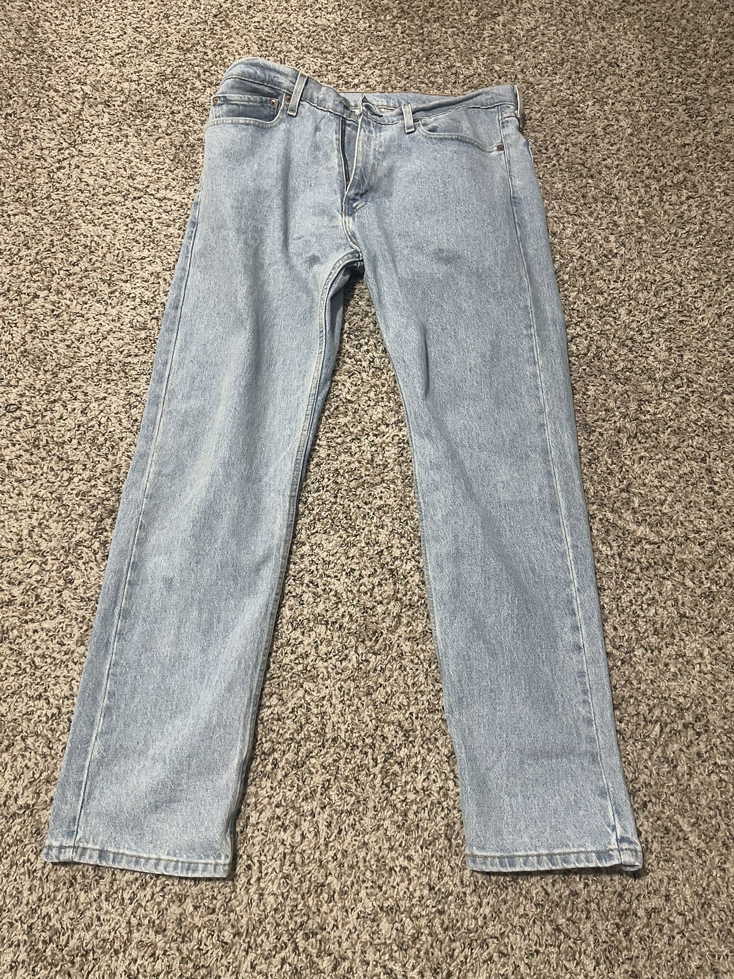 LEVI Jeans
