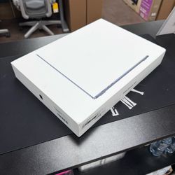 MacBook Air 15” M5 | 24GB RAM | 1TB SSD | Midnight
