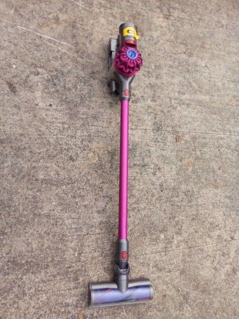 Dyson Dc7 Cordless Vacuum 40.00