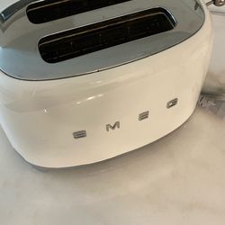 SMEG 2-Slice Toaster – Retro Style (White)
