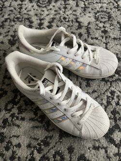 Adidas Youth 5/Women 7.5