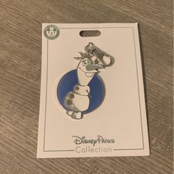 Olaf Snowman Disney Parks Collection Keychain!