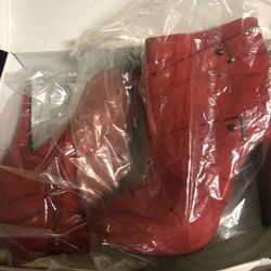 Shi Heeled Boots Sz 9