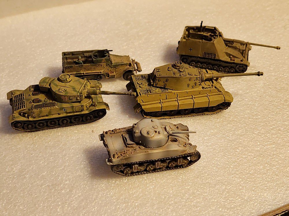 1:144 Scale WWII Model Tanks