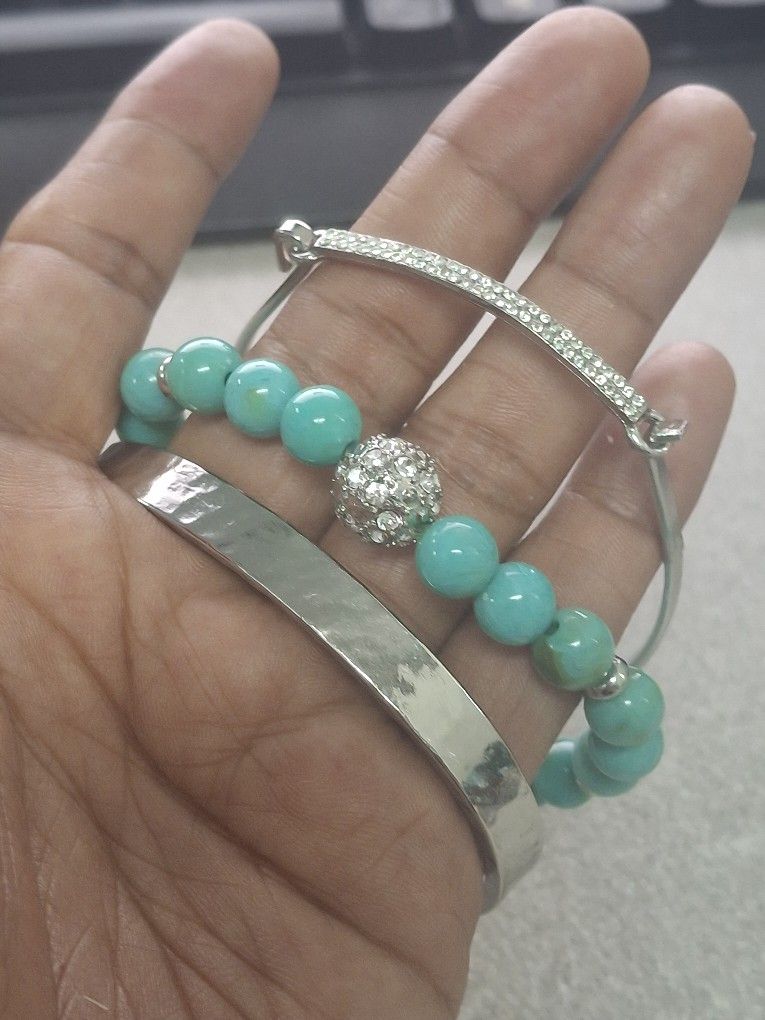 3 assorted Bracelet Set