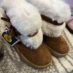 Girls Boots