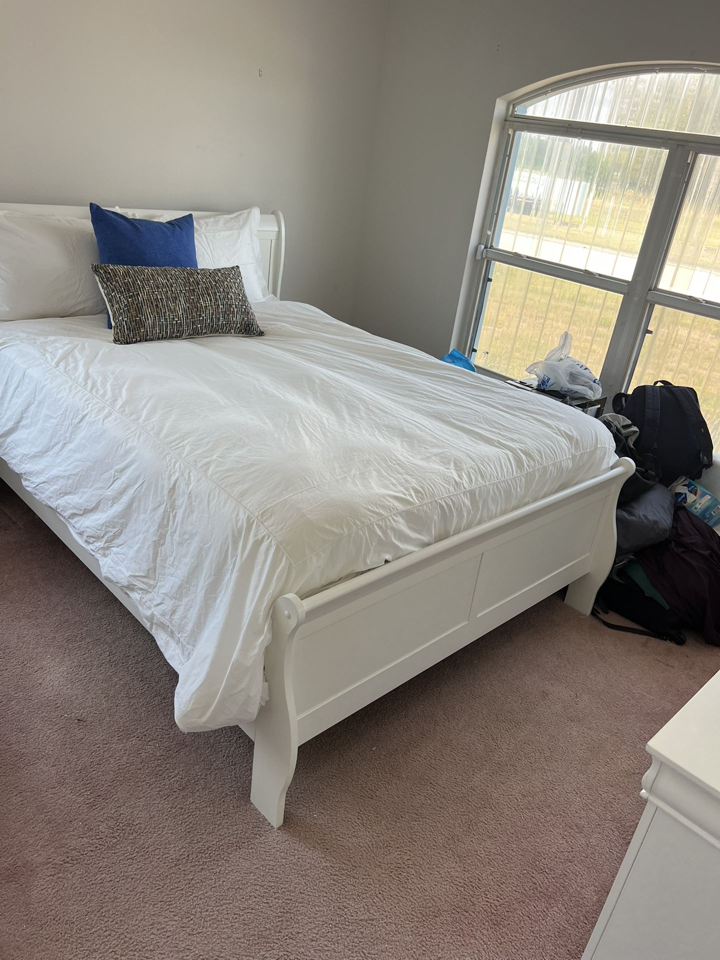 Queen Bedroom Set