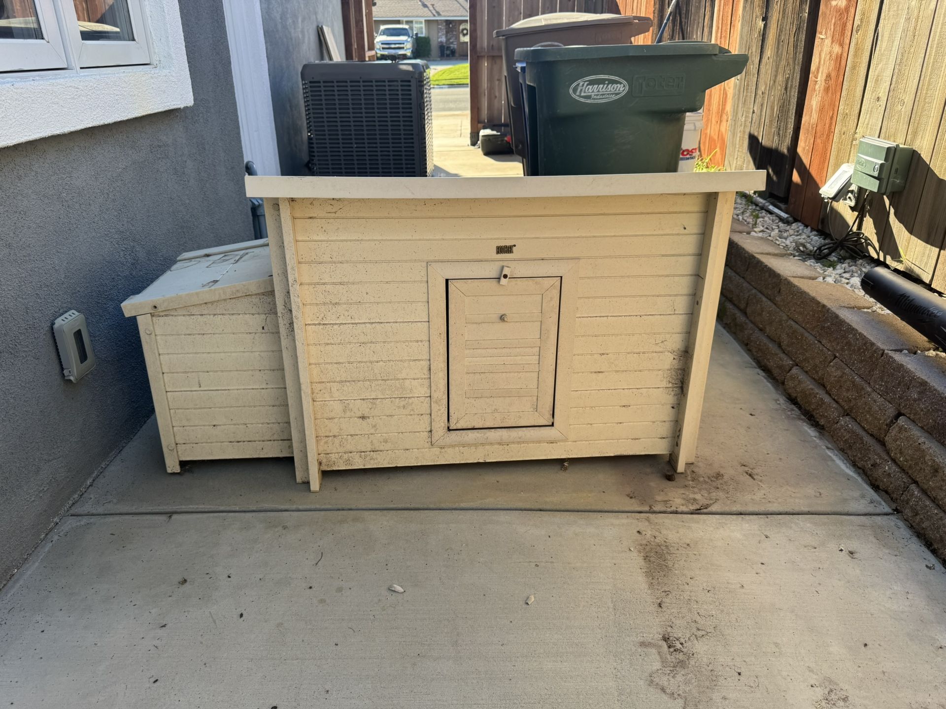 Free Chicken Coop
