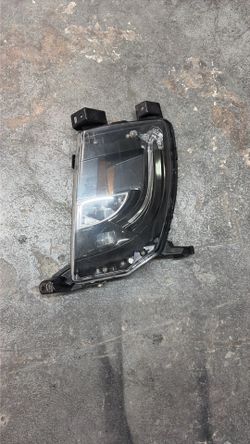 12-20 Tesla model s left fog light