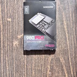 Samsung name ssd ( internal storage).