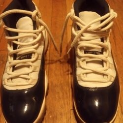 SNEAKERS(East Boston)