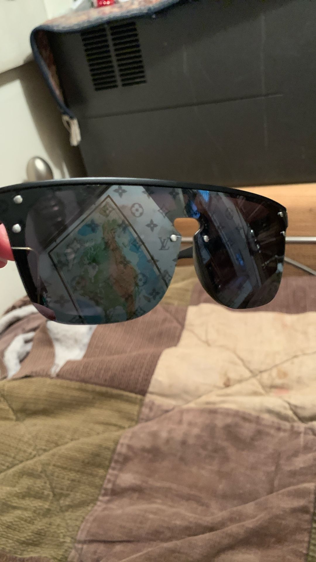 Louis Vuitton Z1485E