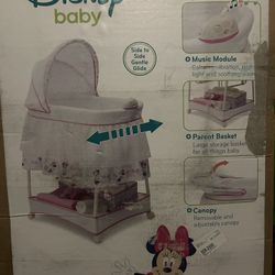 Disney Baby Minnie Mouse Bassinet 