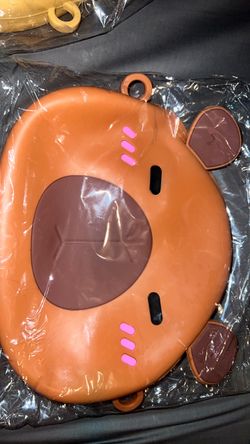 Capybara Silicone Crossbody Bag with the pop sensory in the back