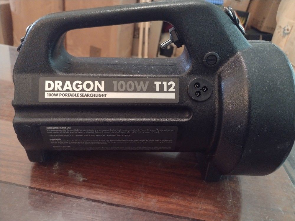 Dragon Portable Searchlight 