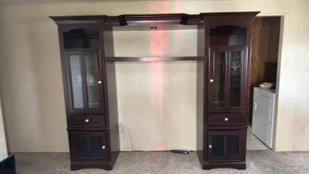 FREE!! Entertainment Center, excellent condition.