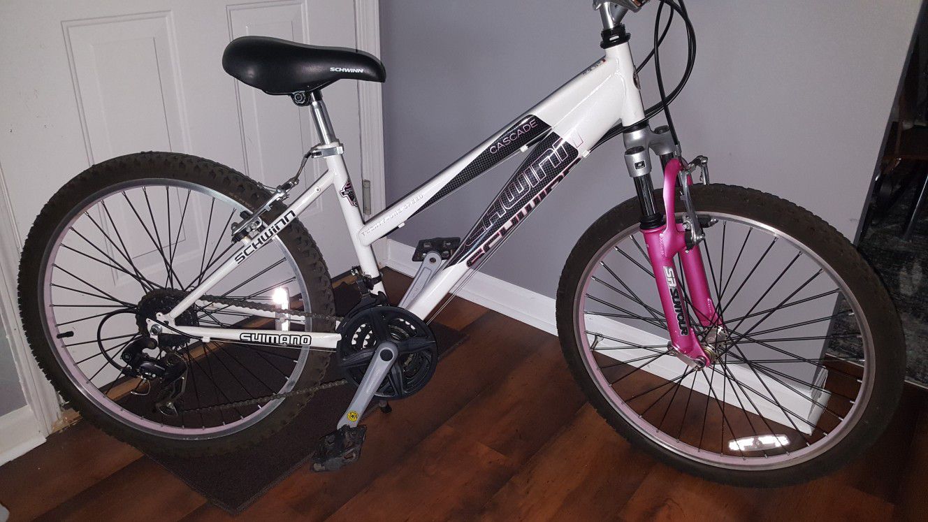 Womens 24 Inch SCHWINN Mountain Bike IF ITS LISTED ITS AVAILABLE
