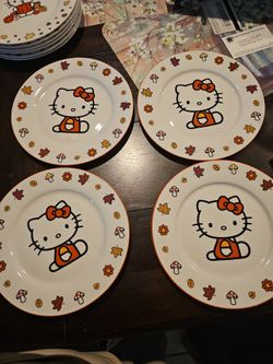 Hello kitty fall small plates