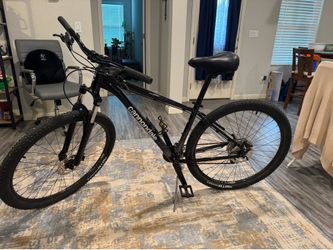 Cannondale Trail 7 Mountain Bike