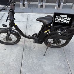 E-bike  Goes 25 Mph Top Speed 